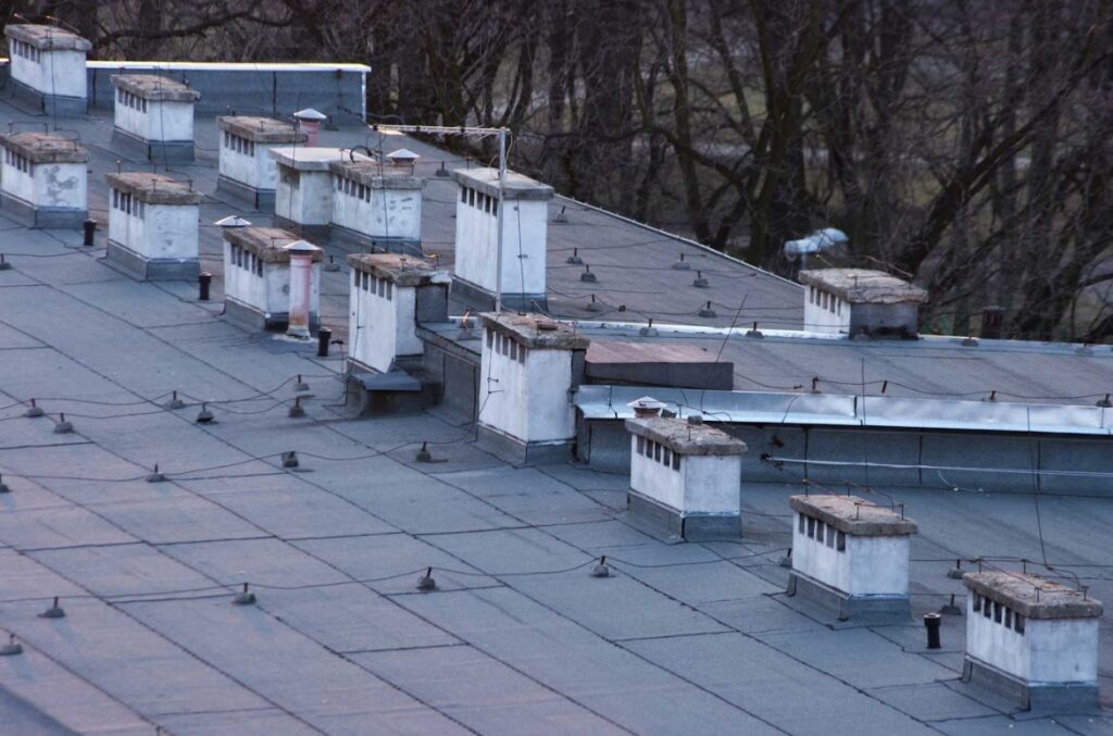 commercial roofing service in Blaine, MN